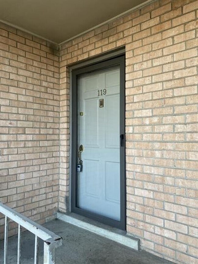 Foto del edificio - Green Hills Condo with Easy Access to I440