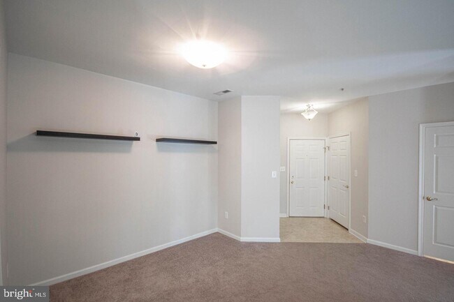 Foto del edificio - 2003 Whispering Ponds Ct