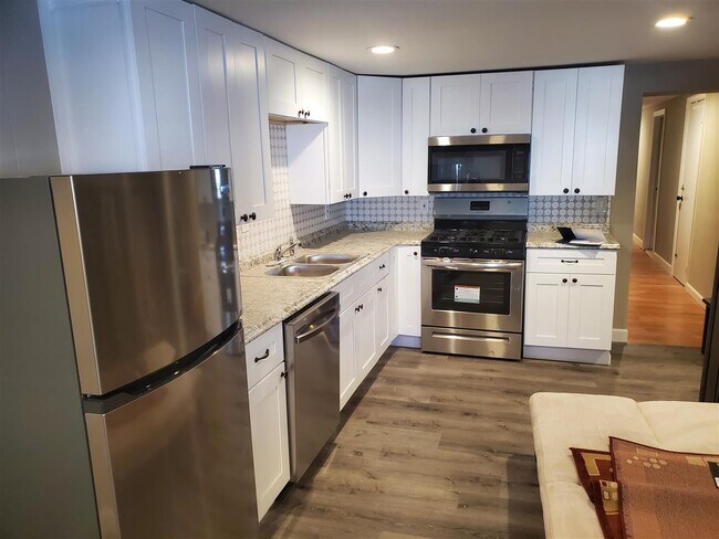 Foto del edificio - 819 Secaucus Rd