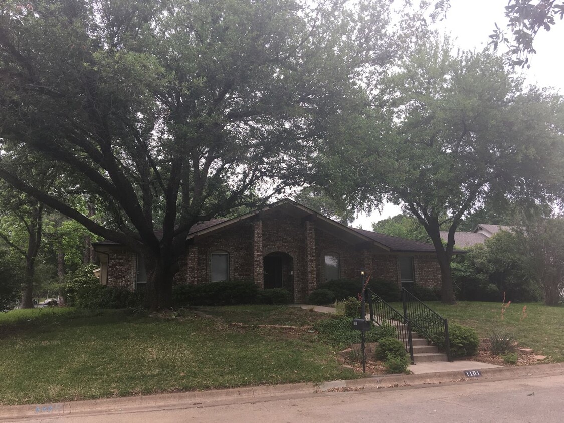 Beautiful Home in South Denton - Beautiful Home in South Denton