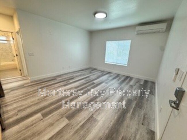 Foto del edificio - 3108 Seacrest Ave