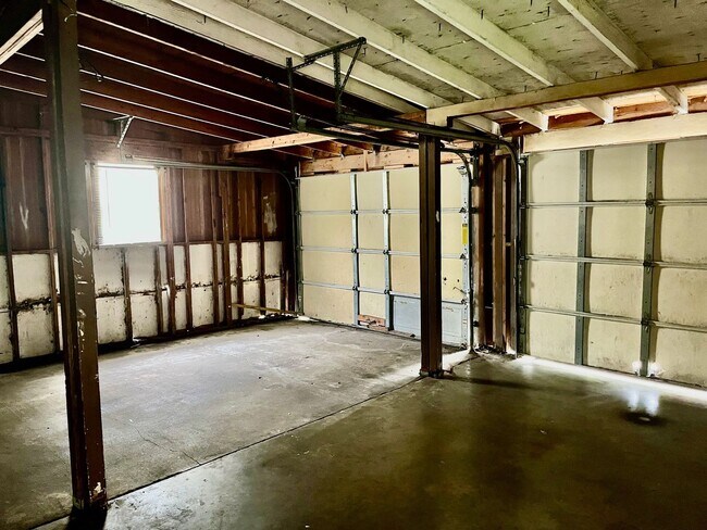 Foto del edificio - 4BR/ 1BA Plant City Home with Oversized 2 ...