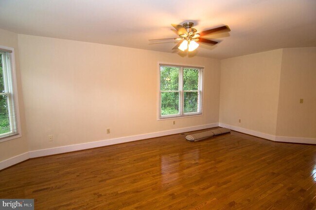 Building Photo - 5 S Garfield St