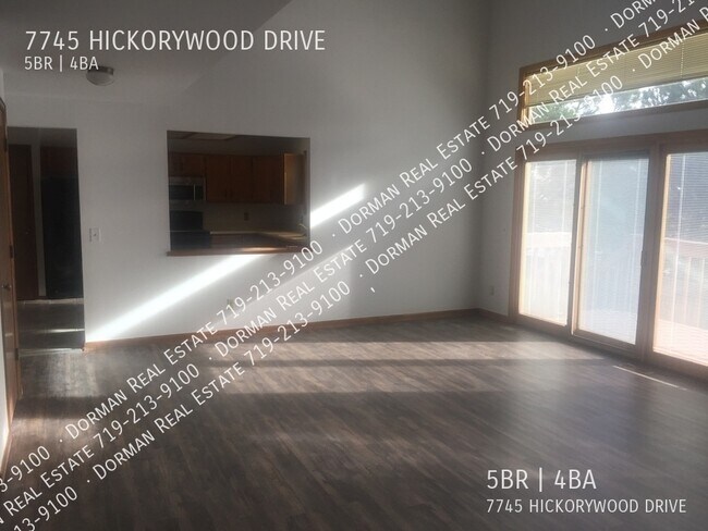 Foto del edificio - 7745 Hickorywood Dr