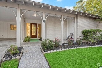 Building Photo - 8 Champions Colony E