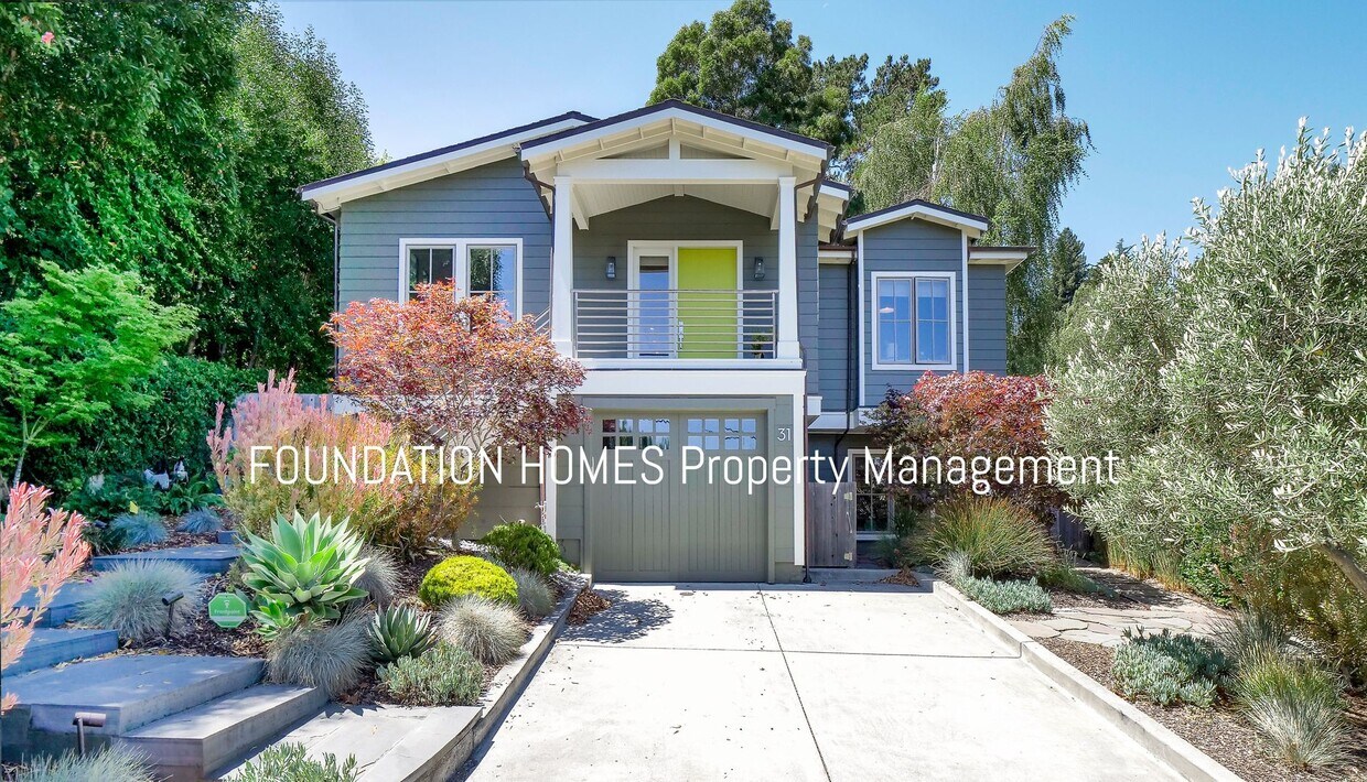 Primary Photo - Short Term, Unfurnished Rental! Gorgeous M...