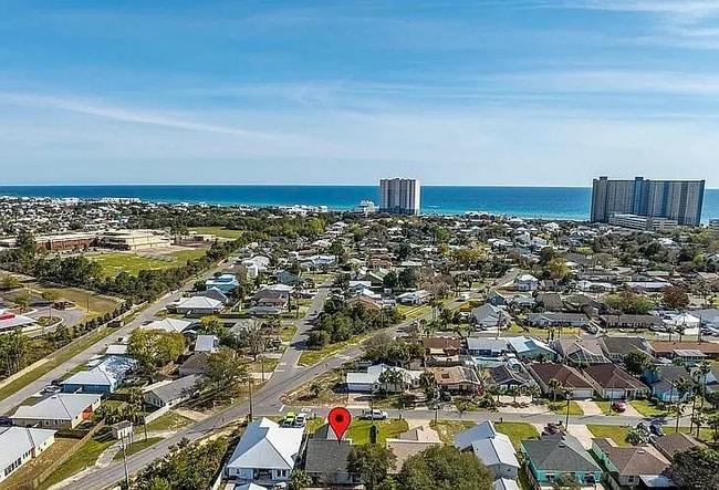 Building Photo - 104 Oleander Cir