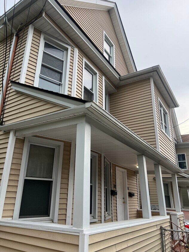 Foto principal - 95 Denver Ave