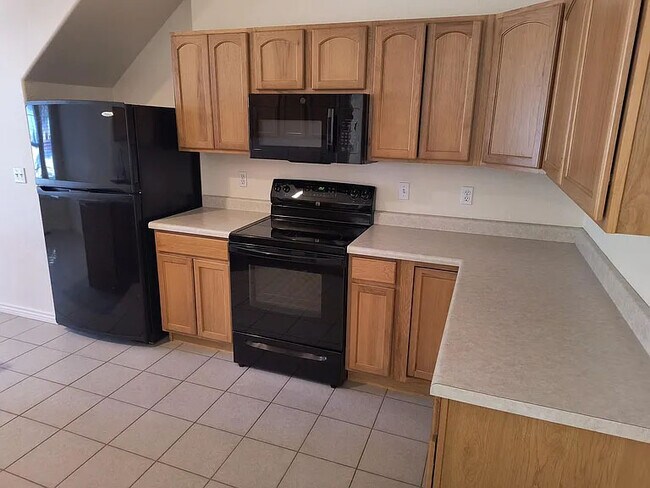 Foto del edificio - 752 Glen Ct