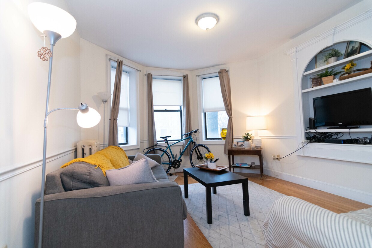 Foto principal - 1340 Commonwealth Ave