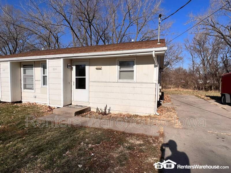 Foto principal - 824 Hartford Ave