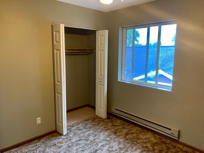 Foto del edificio - 1413 Caledonia St