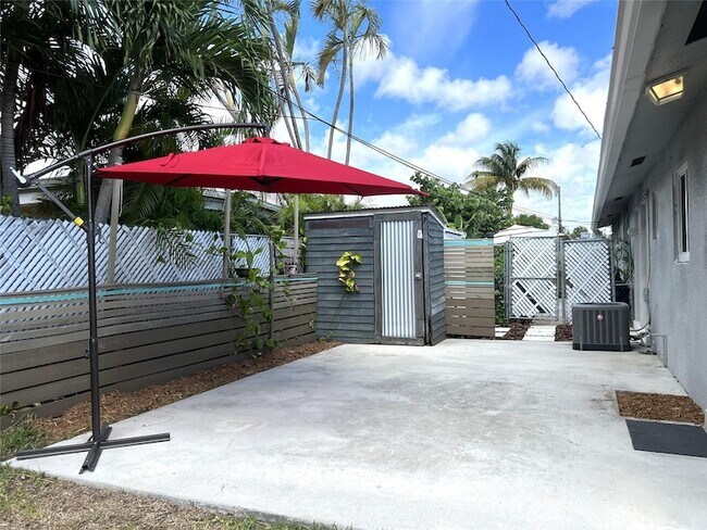 Foto del edificio - 4331 NE 5th Ave