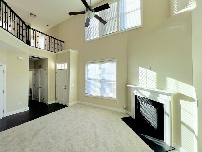 Building Photo - 7624 Weathered Oak Way