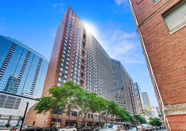 Building Photo - 211 E Ohio St