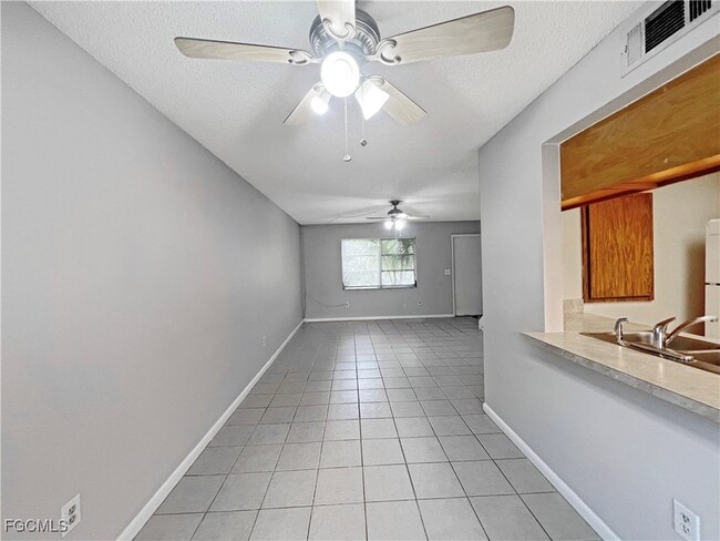 Building Photo - 6635 Warwick Cir