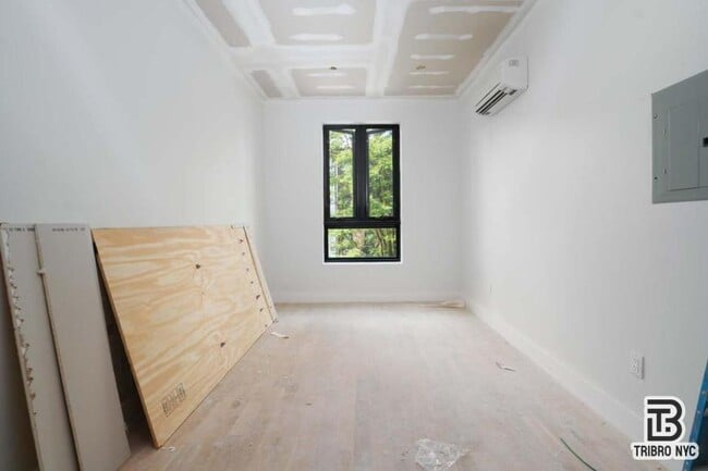 1 bedroom in BROOKLYN NY 11206 - 1 bedroom in BROOKLYN NY 11206 Apartment