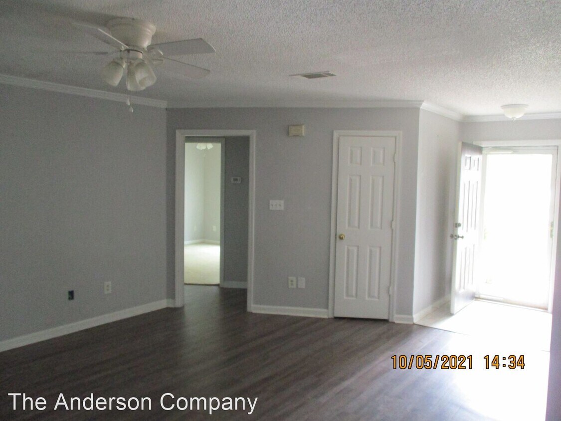 Building Photo - 3 br, 2 bath House - 219 St Clair Dr