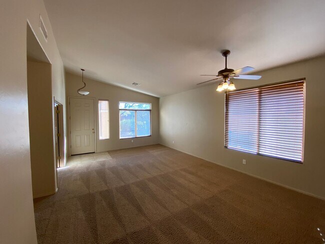 Building Photo - Beautiful Home in Sweetwater Reserve