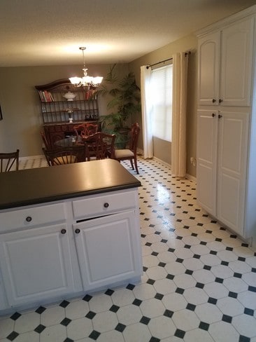 Diningroom/kitchen - 267 Cole Rd