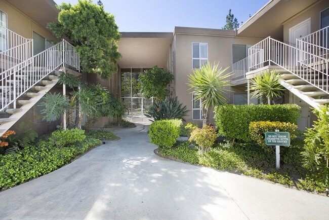 Interior Photo - Trade Winds Apartments