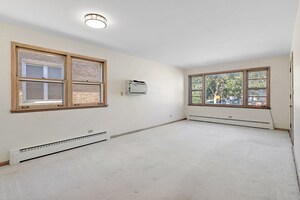 Foto del edificio - 5705 W Higgins Ave