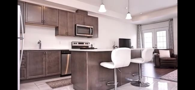 Kitchen - 403 Westwood Dr