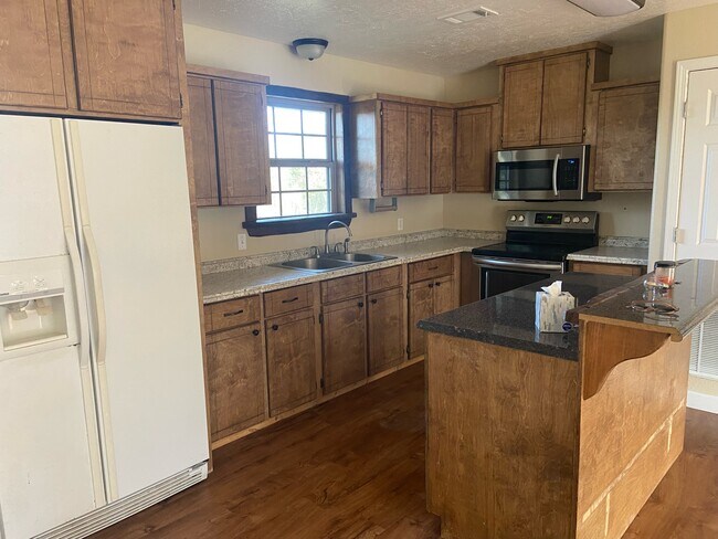 Foto del edificio - 175 Marvin Pl