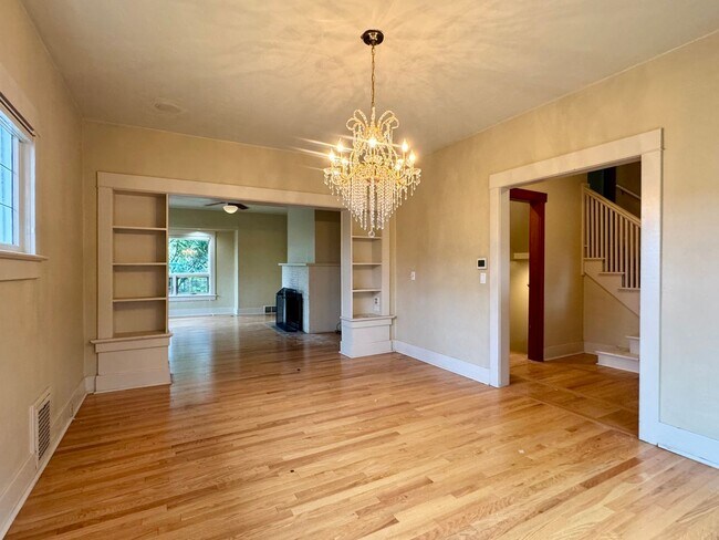 Foto del edificio - Queen Anne Home