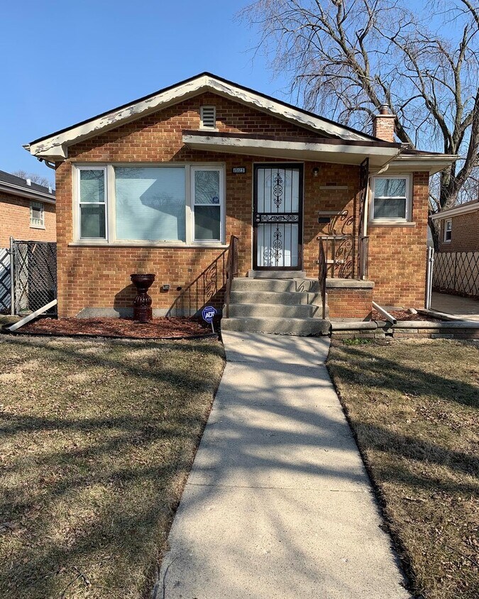 15123 Grant St, Dolton, IL 60419 House for Rent in Dolton, IL