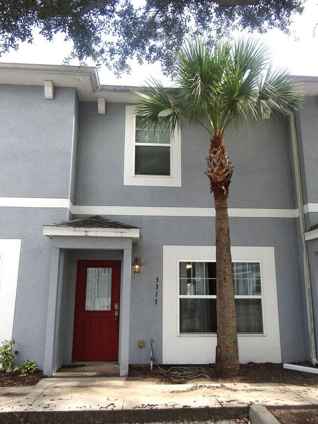 Foto del edificio - 2 bed/2.5 bath townhouse - 50% off 1st mon...