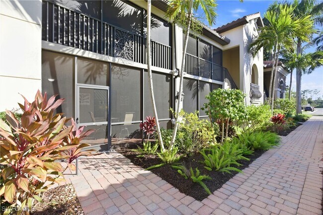 Building Photo - 9844 Venezia Cir