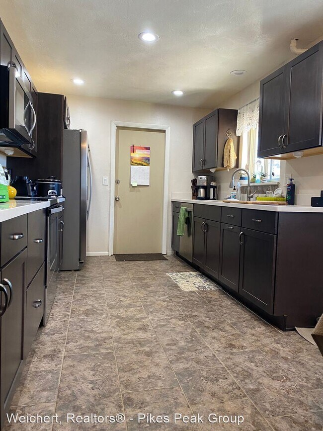 Foto del edificio - 5 br, 2 bath House - 4169 Hollow Road