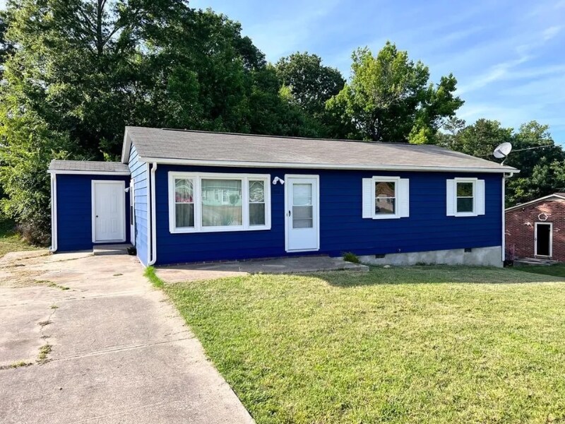 Primary Photo - 2141 Robin Hood Ct
