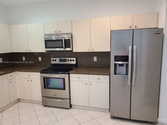 Foto del edificio - 3920 Cherry Ln