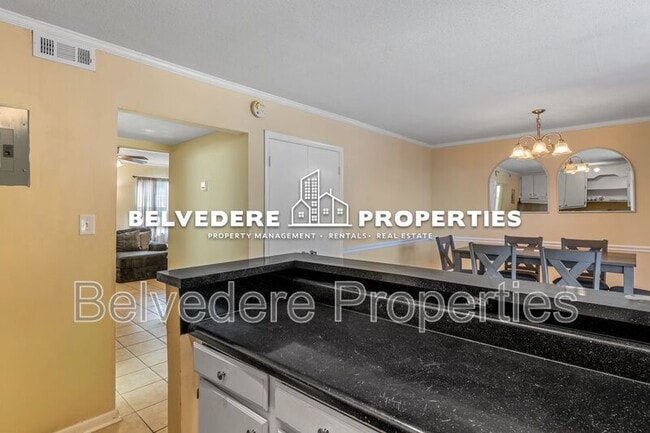 Building Photo - 5735 Bramblegate Rd