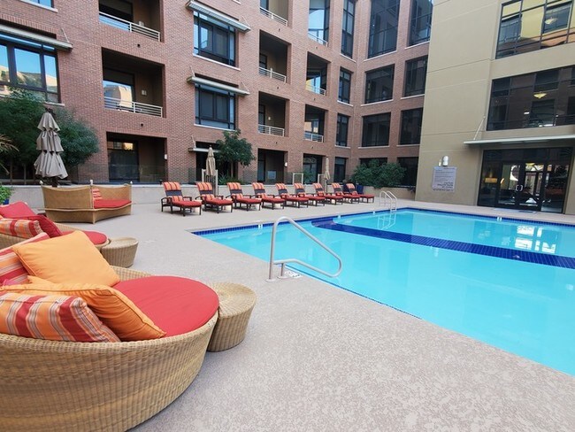Building Photo - Exclusive Living at 3rd Avenue Lofts!!