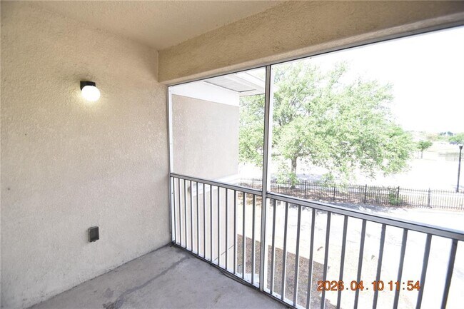 Foto del edificio - 6007 Skydale Way