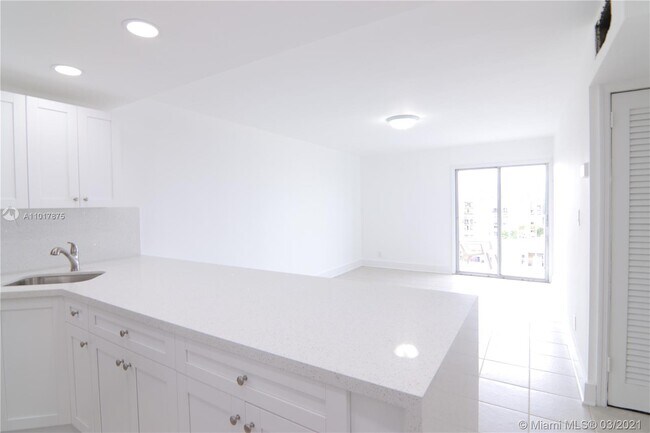 Building Photo - 801 NW 47th Ave