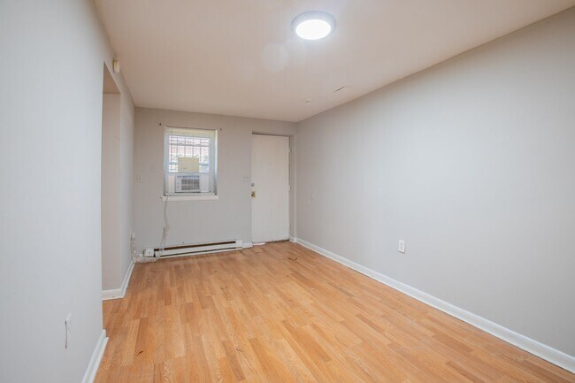 Foto del edificio - Cute 2 BR/1 BA Condo Apartment in Bellevue!