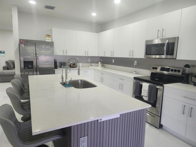 Building Photo - 17000 SW 291st St