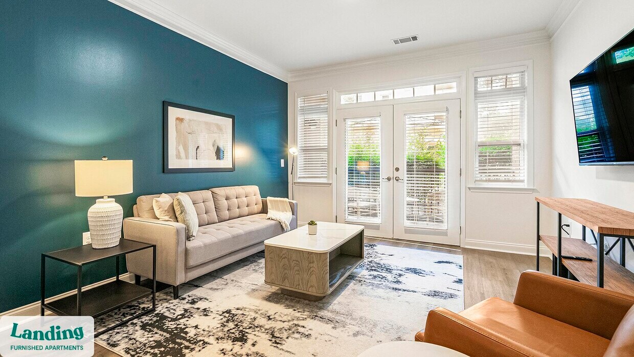 Foto principal - 3000 Renaissance Park Pl