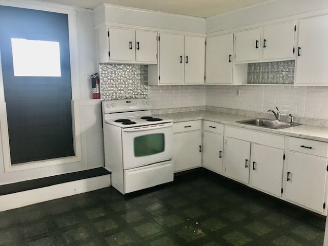Kitchen - 15 Maple St