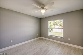 Building Photo - 12866 Iona Rd