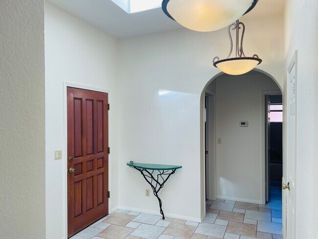 Foto del edificio - 155 Canyon Diablo Rd