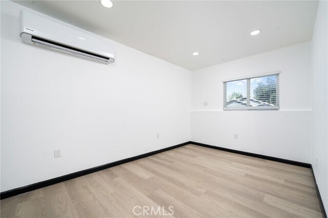 Foto del edificio - 14255 Long View Dr