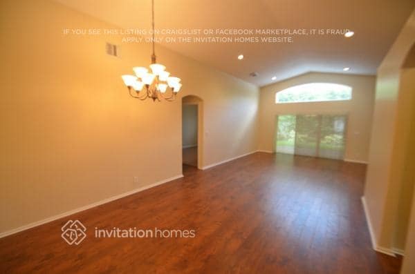 Foto del edificio - 4912 SW 32nd Way