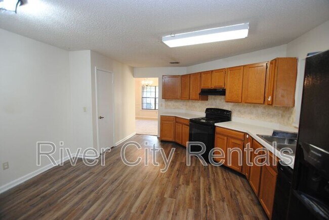 Foto del edificio - 10343 Huntington Forest Blvd E