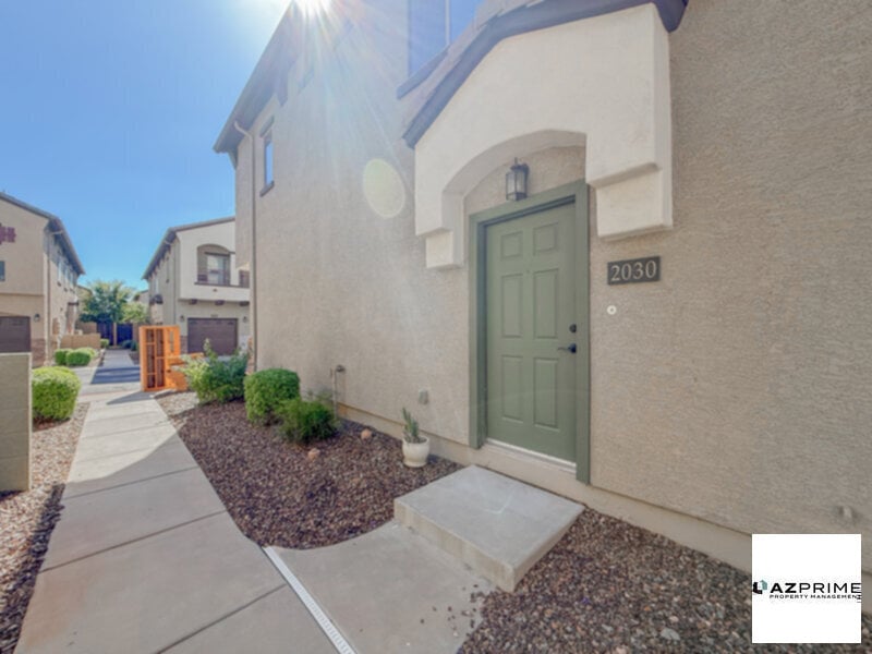 Primary Photo - Elegant 2/2 Phoenix Townhouse in Pinnacle ...