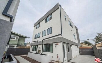 Building Photo - 4112 1/2 Normandie Ave